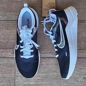 NIKE Downshifter 12 PRM Running Shoes Women's Size 8 Style DR9862-001 NWT